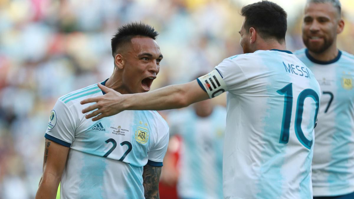 Lautaro Martinez vẫn hi vọng có thể đến Barca chơi cùng Messi