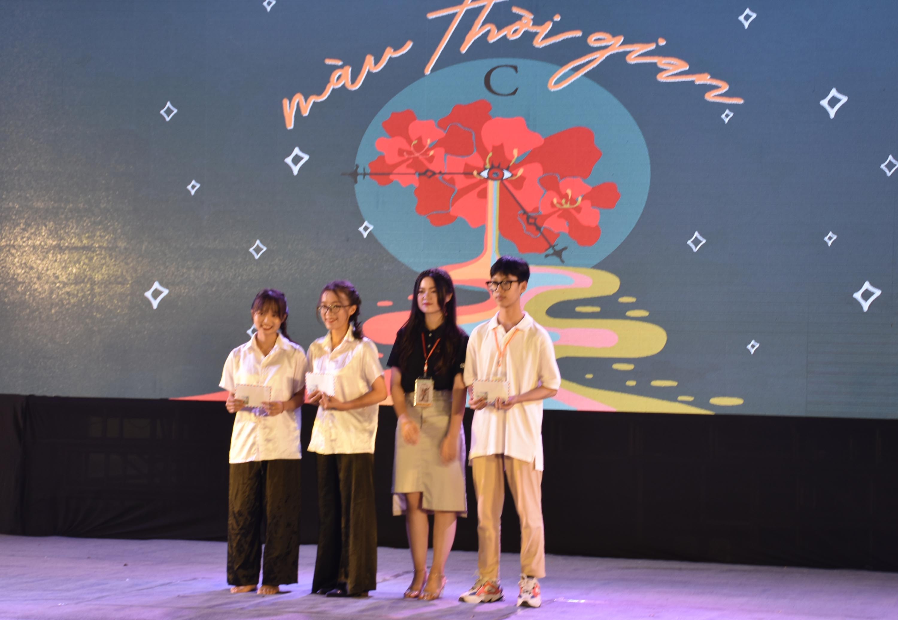 Đêm hội Trường THPT Huỳnh Thúc Kháng