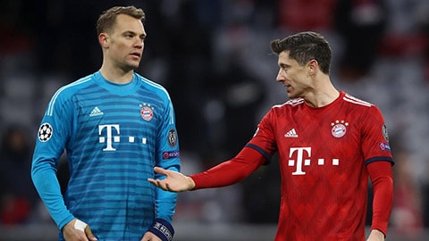 Lewandowski và Neuer sáng cửa giành danh hiệu Cầu thủ xuất sắc nhất UEFA.