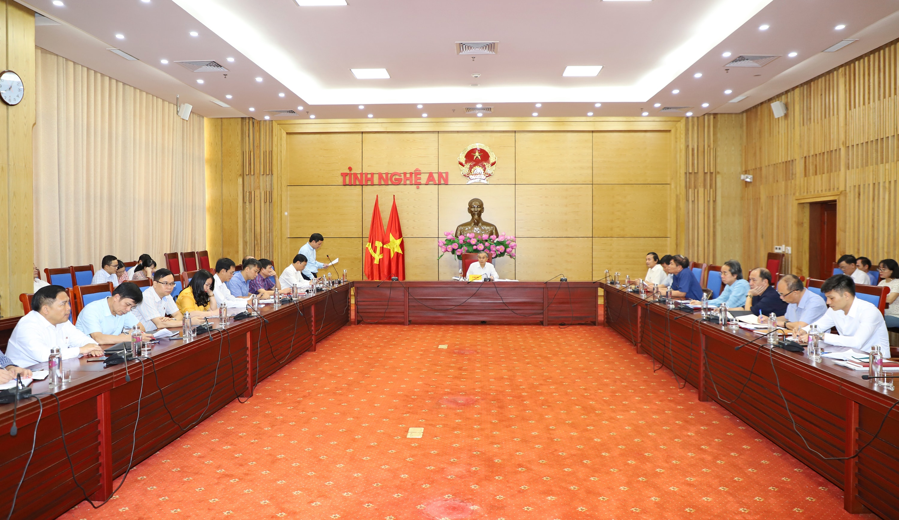 Toàn cảnh giao ban. Ảnh Phạm Bằng