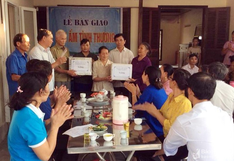 Hỗ trợ làm nhà Đại đoàn kết cho người nghèo tại huyện Quỳnh Lưu. Ảnh tư liệu