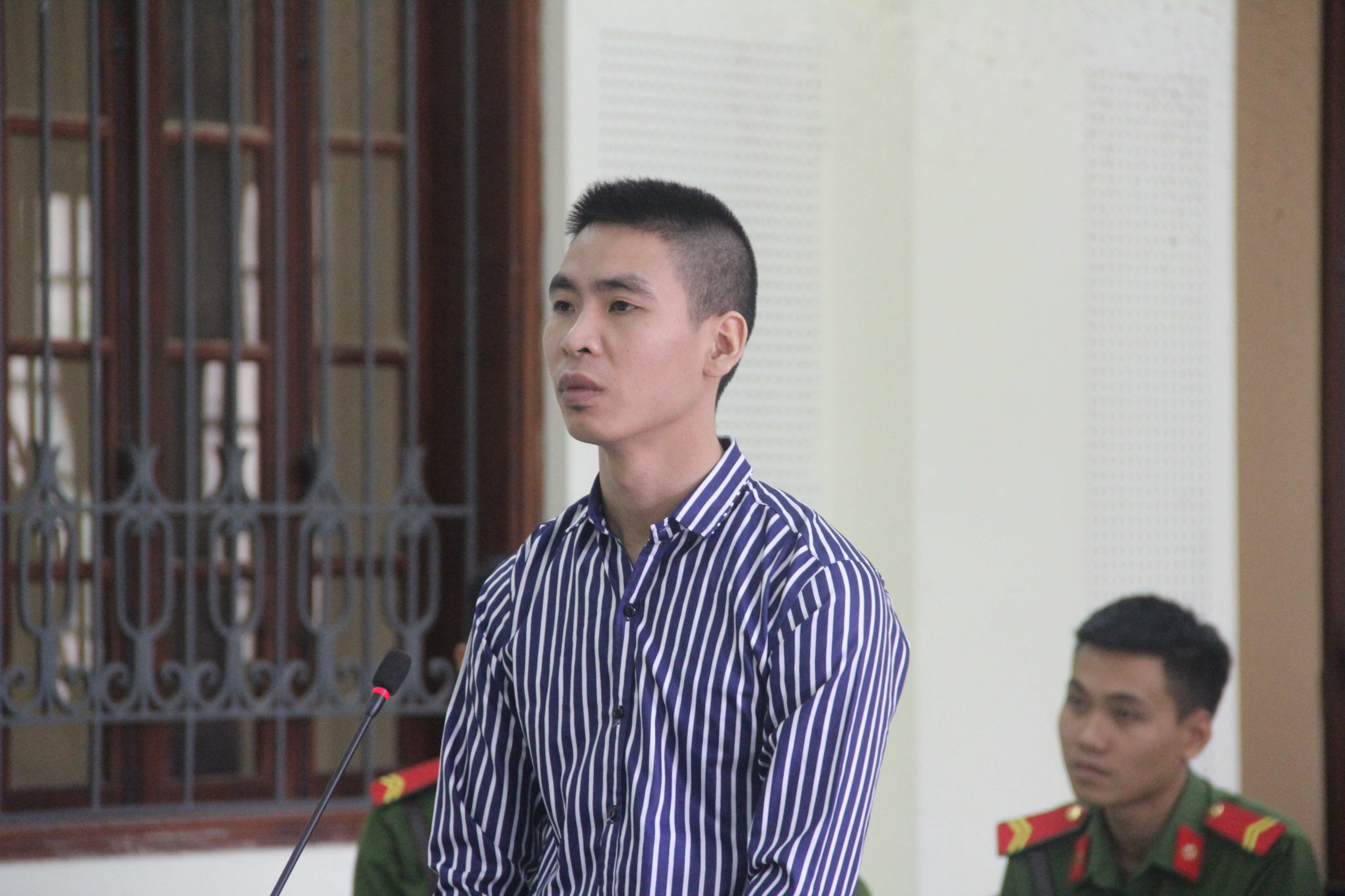 Bị cáo Nguyễn Văn Phi lĩnh án 16 năm tù. Ảnh: Trần Vũ