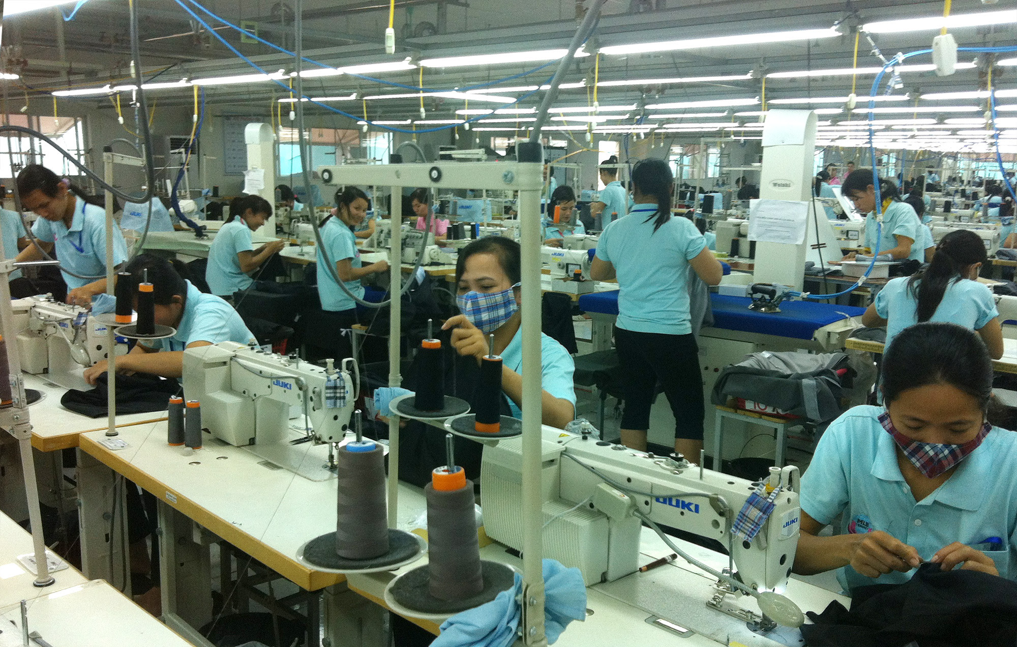 Nhà máy may Nhật Bản hoạt động khá hiệu quả tại thị trấn Yên Thành. Ảnh: Văn Trường