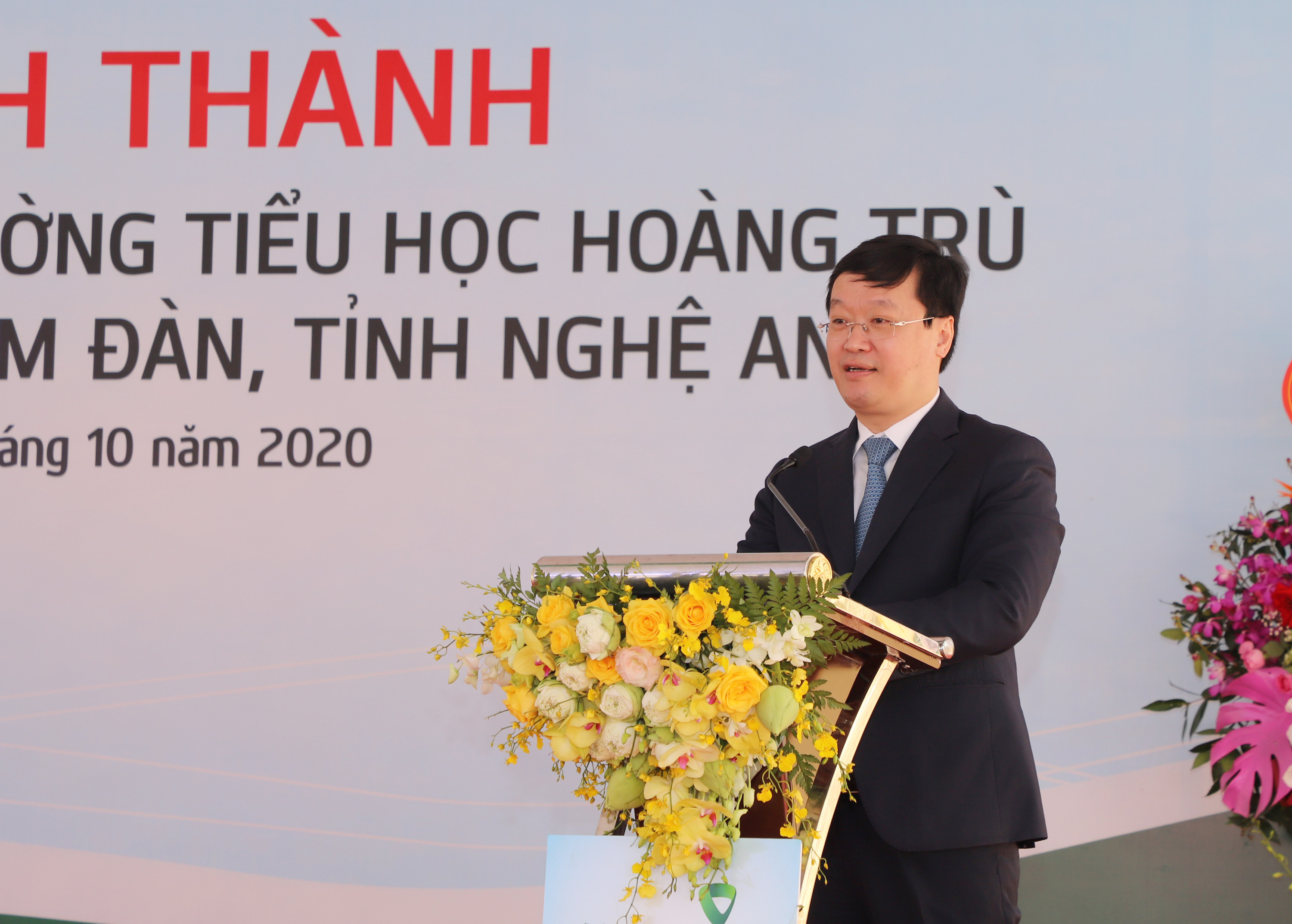 Chủ tịch UBND tỉnh Nguyễn Đức Trung phát biểu tại buổi lễ. Ảnh: Phạm Bằng