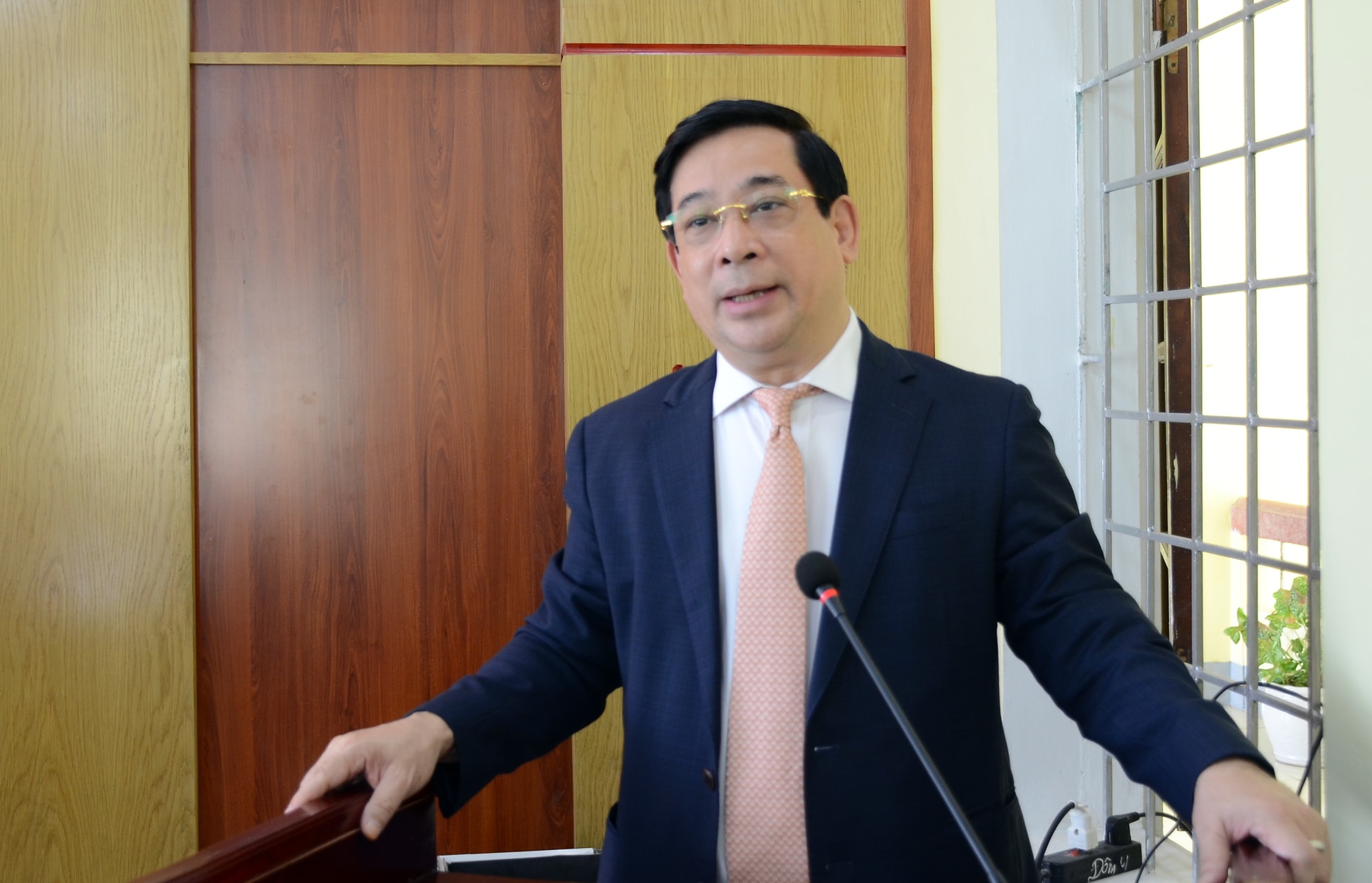 PGS.TS Lương Ngọc Khuê yêu cầu Sở Y tế Nghệ An, Trung tâm y tế huyện Nam Đàn kiểm tra, triển khai kỹ thuật lọc máu đúng quy trình, quy định của Bộ Y tế