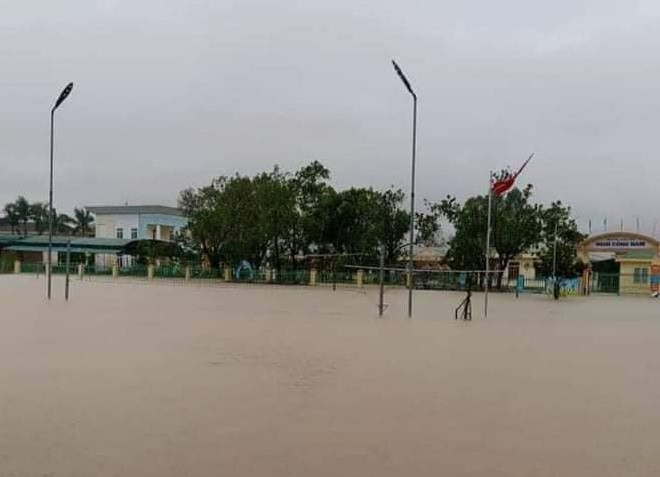 Nhiều khu dân cư ở huyện Nghi Lộc đang bị chia cắt.