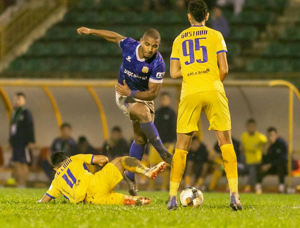 SLNA đã xong bộ khung ngoại binh V.League 2021. Ảnh VPF