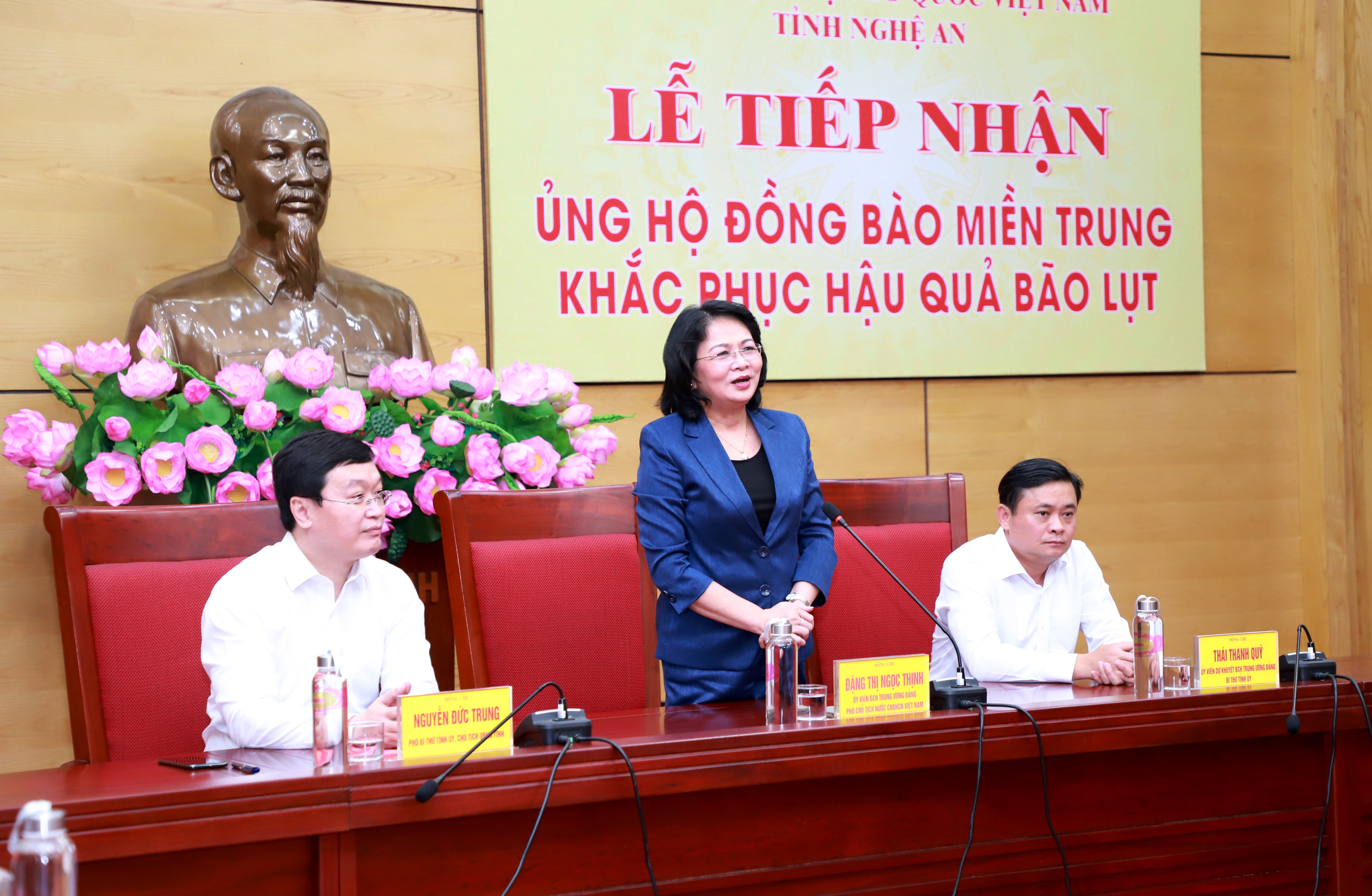 Phó Chủ tịch nước Đặng Thị Ngọc Thịnh phát biểu tại lễ tiếp nhận. Ảnh: Thành Duy 
