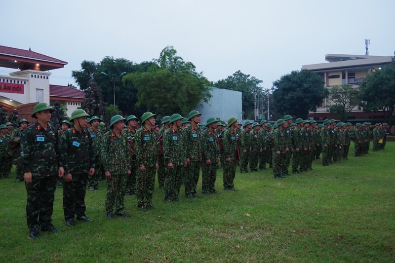 Thực hành hạ đạt mệnh lệnh hành quân ra khu căn cứ bí mật