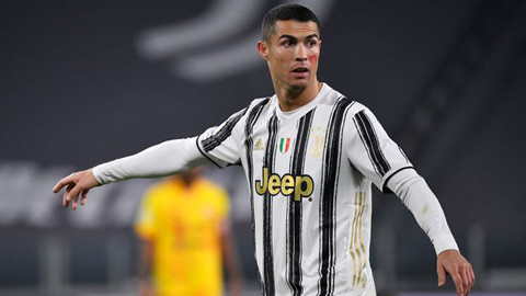 Những lo ngại về việc Ronaldo đã lớn tuổi cùng với mức lương khổng lồ và vấn đề tài chính của Juventus được cho là những yếu tố khiến gã khổng lồ Serie A cân nhắc việc bán anh.