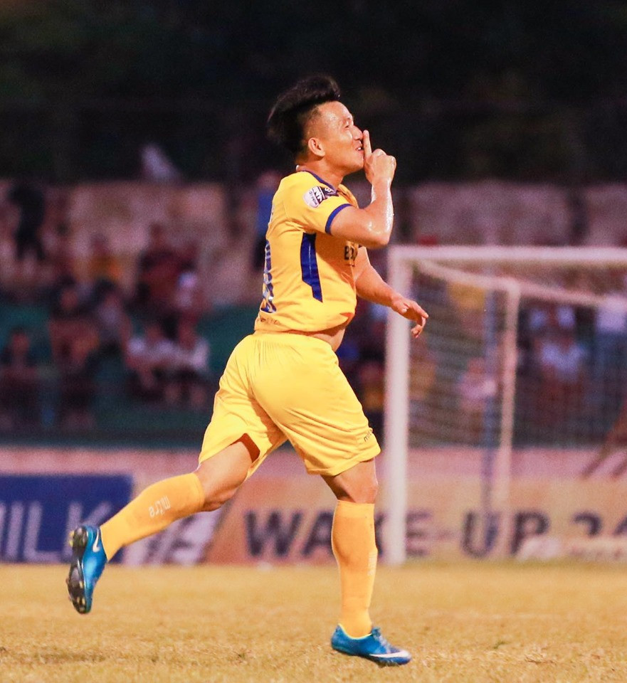 Tiền vệ Nguyễn Quang Tình từng là đội trưởng SLNA. Ảnh: VPF