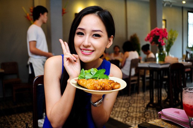 Ngoài việc đầu tư vào các công ty, Mai Phương Thúy còn sở hữu nhiều nhà hàng tại trung tâm TP.HCM chuyên phục vụ các món ăn Á, Âu, có không ít bất động sản đắt đỏ ở hai thành phố lớn là Sài Gòn và Hà Nội.