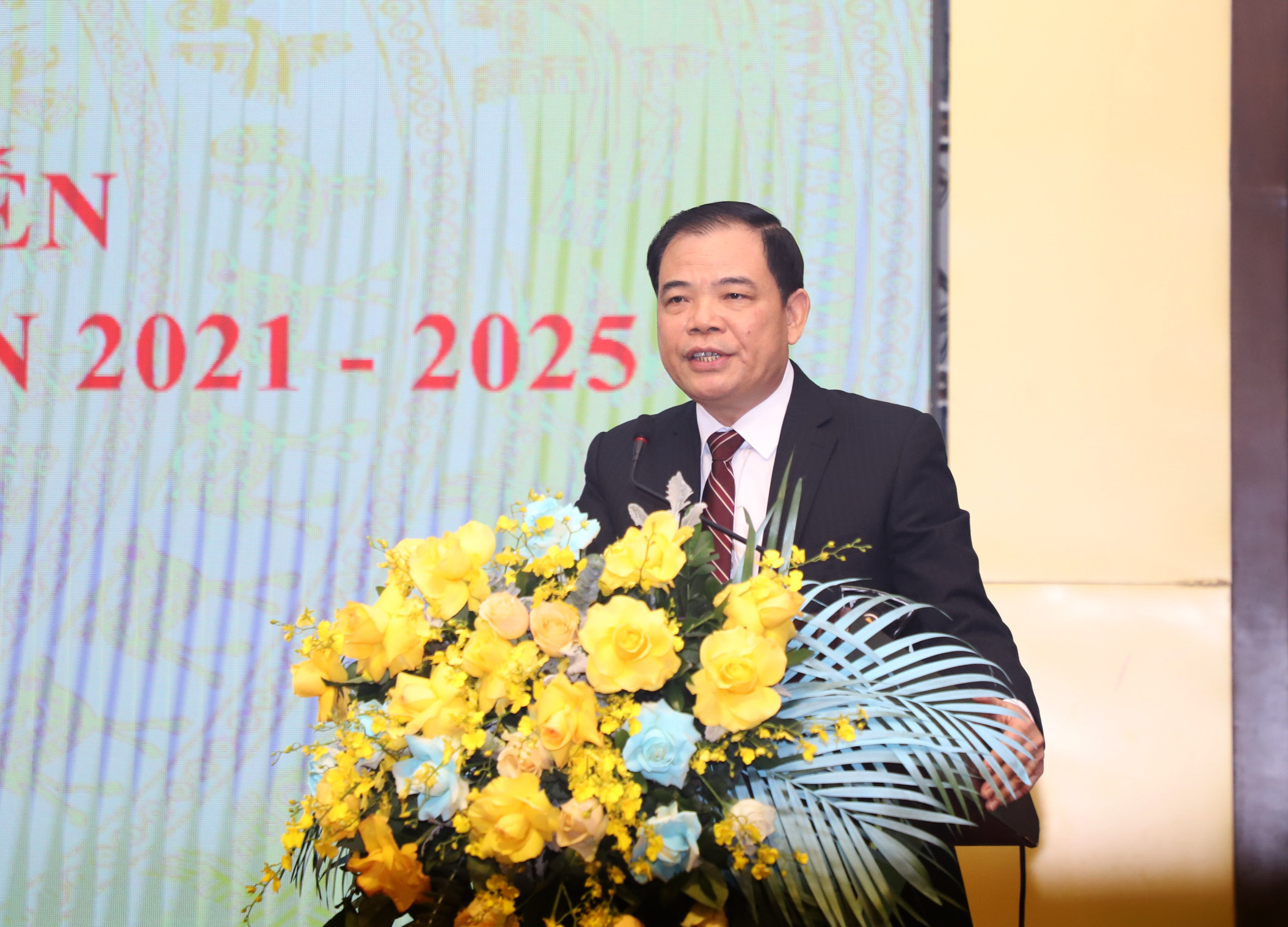 Bộ trưởng Bộ NN&PTNT Nguyễn Xuân Cường phát biểu khai mạc Hội nghị. Ảnh: Phạm Bằng