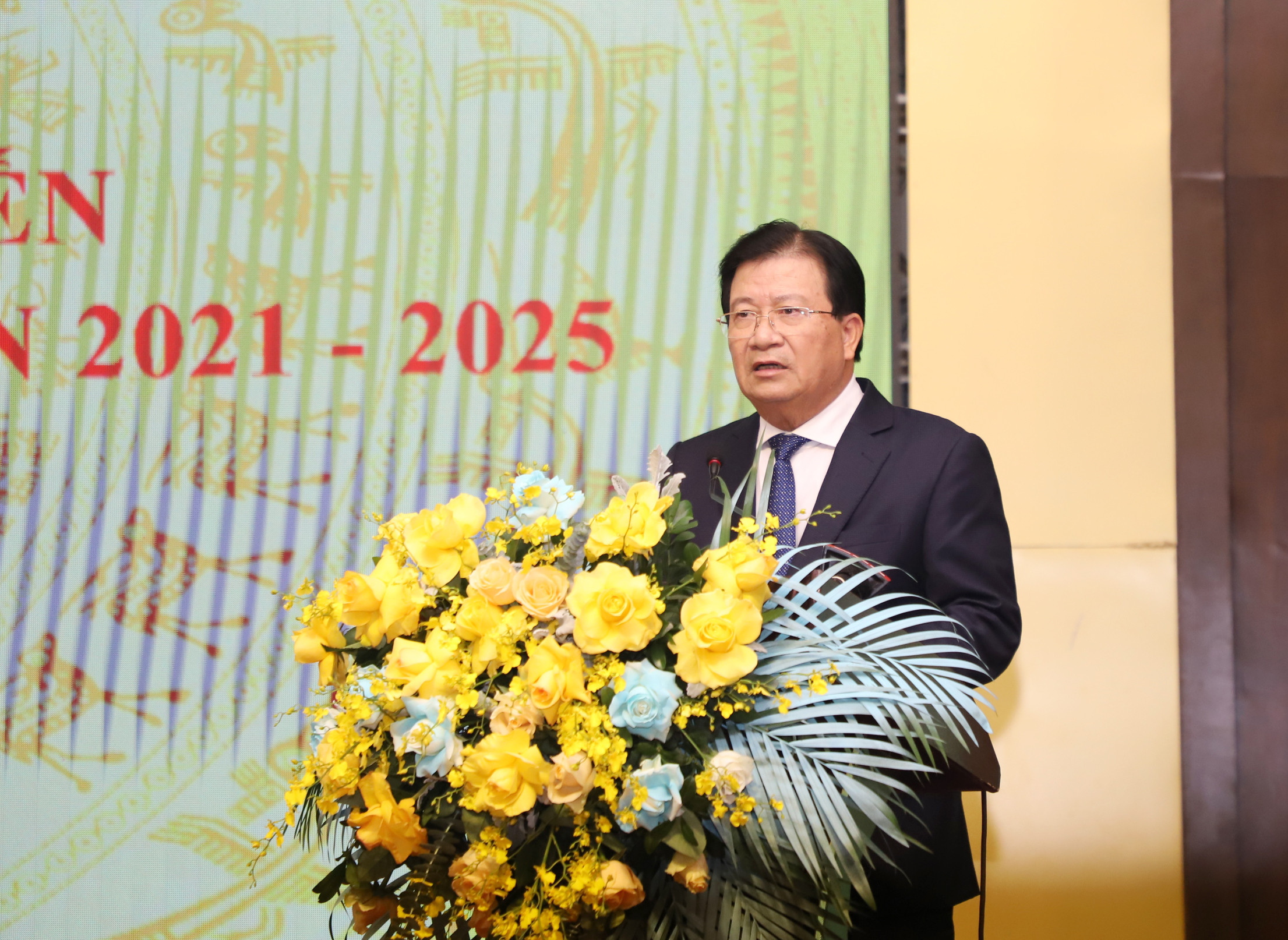 Phó Thủ tướng Chính phủ Trịnh Đình Dũng phát biểu kết luận hội nghị. Ảnh: Phạm Bằng