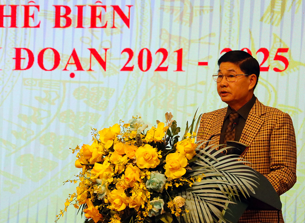 Thay mặt Hiệp hội gỗ và lâm sản Việt Nam, ông Đỗ Xuân Lập kiến nghị với Thủ tướng Chính phủ và các bộ ngành ba mảng chính sách lớn. Ảnh: Phú Hương