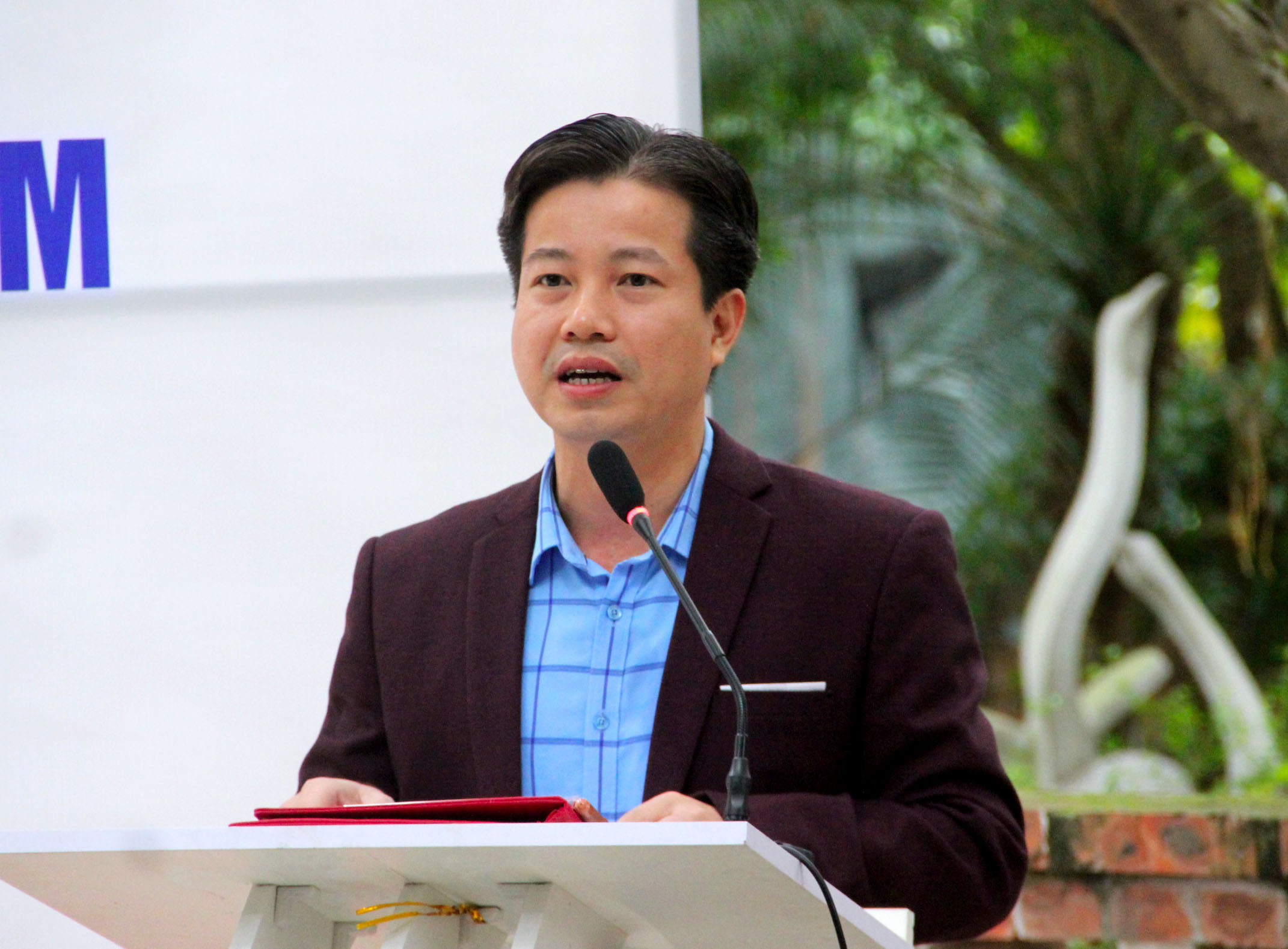 Ông Hà Thái Sơn - Trưởng phòng Kinh Tế TP. Vinh nhấn mạnh tầm quan trọng của việc liên kết giữa các HTX và các siêu thị trên địa bàn thành phố. Ảnh: Quang An 
