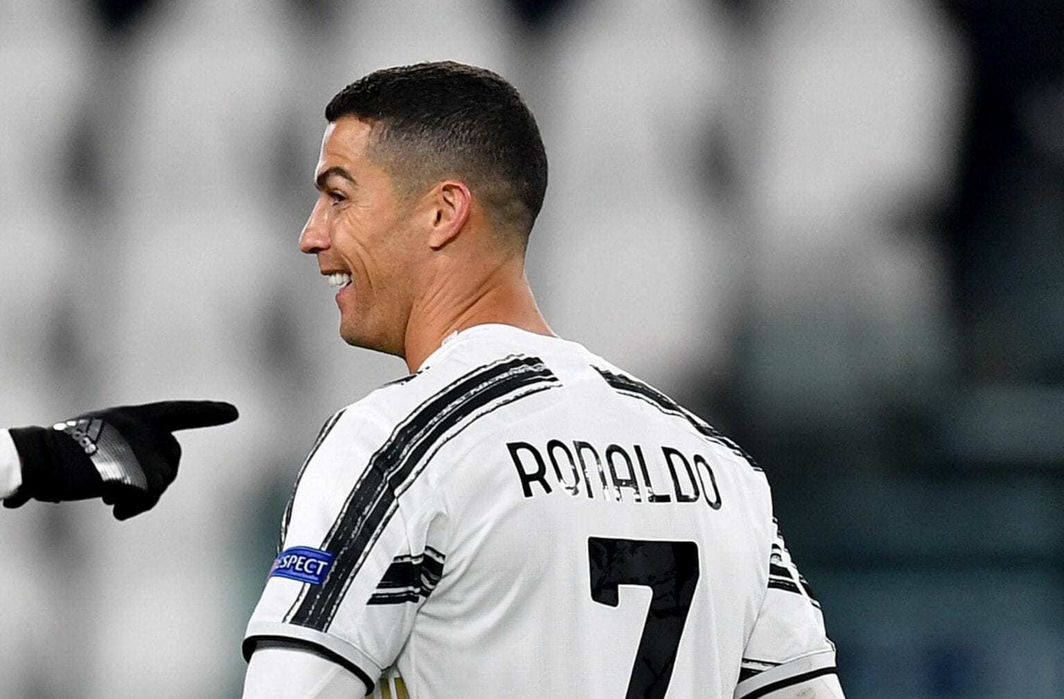 Sau khi chạm mốc 750 bàn, Ronaldo đặt mục tiêu mới: 800 bàn