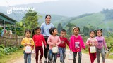 Phụ huynh, giáo viên rẻo cao Nghệ An 'góp cơm' để tổ chức bán trú cho học trò điểm trường lẻ