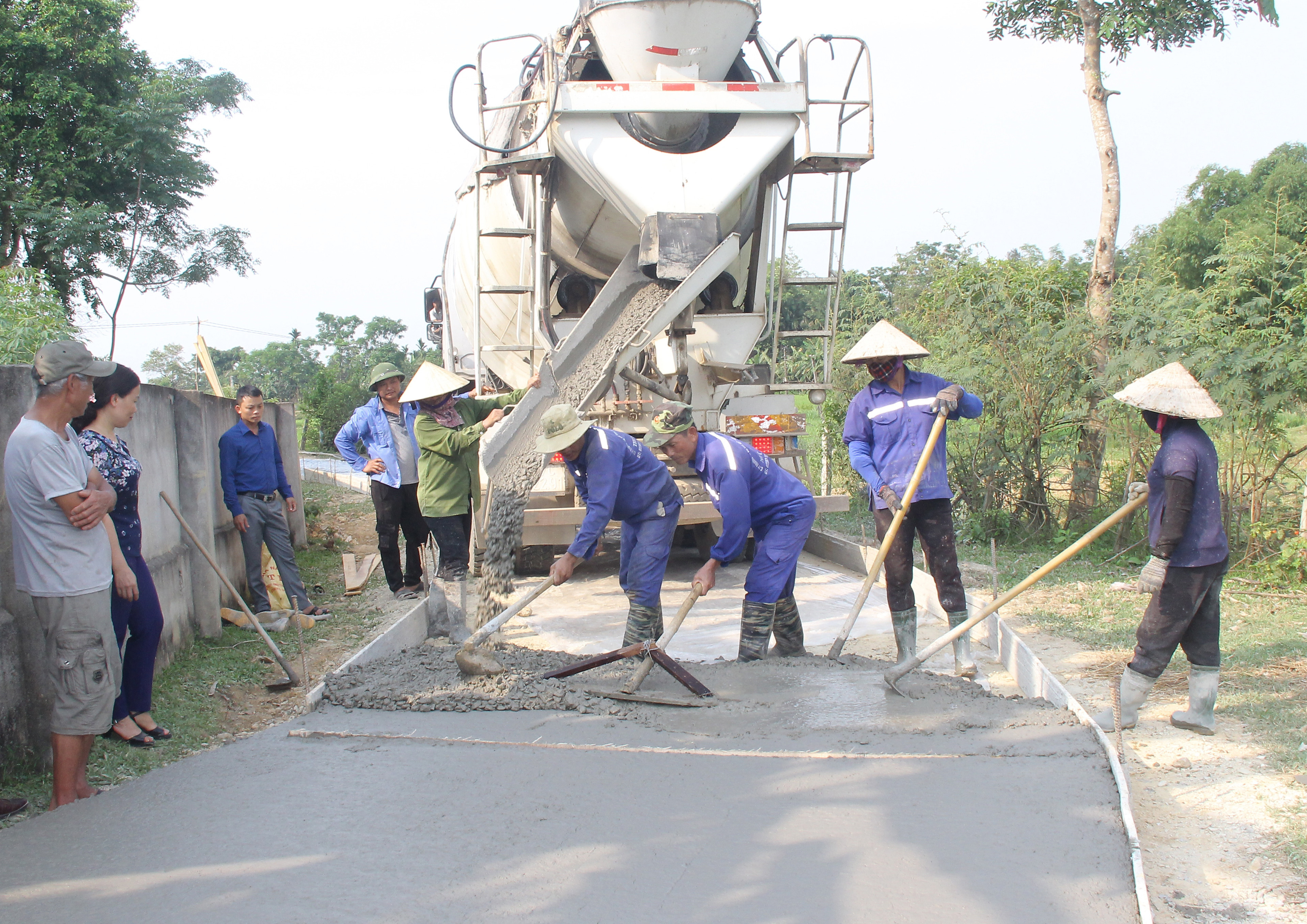 Chương trình xây dựng nông thôn mới tiếp tục triển khai có chất lượng tại các địa phương. Ảnh: Mai Hoa