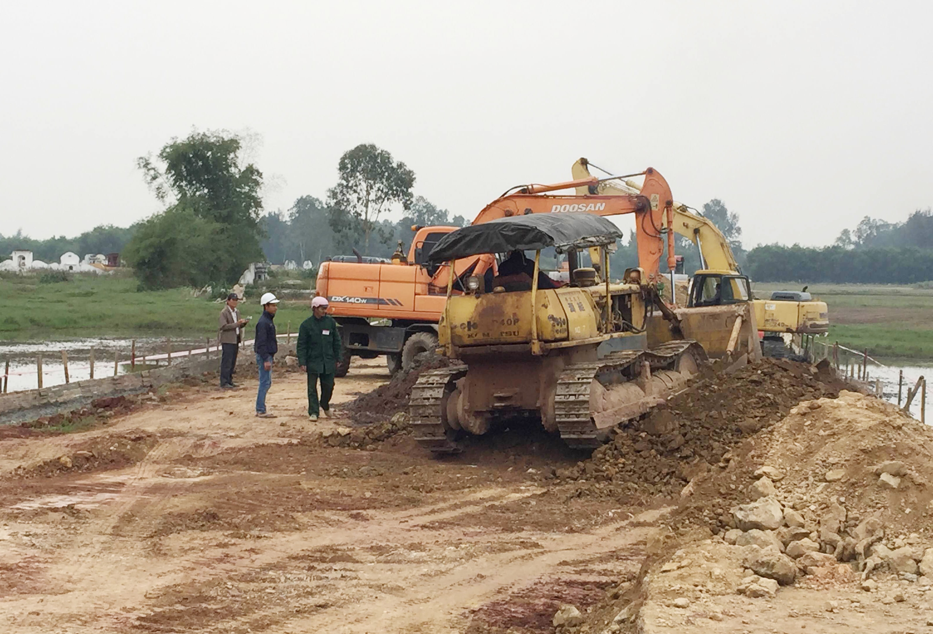 đang tập trng tuyên truyền, vận động nhân dân GPMB thục hiện nhiề công tỉnh dự án trên dịa bàn. Ảnh: Mai Hoa