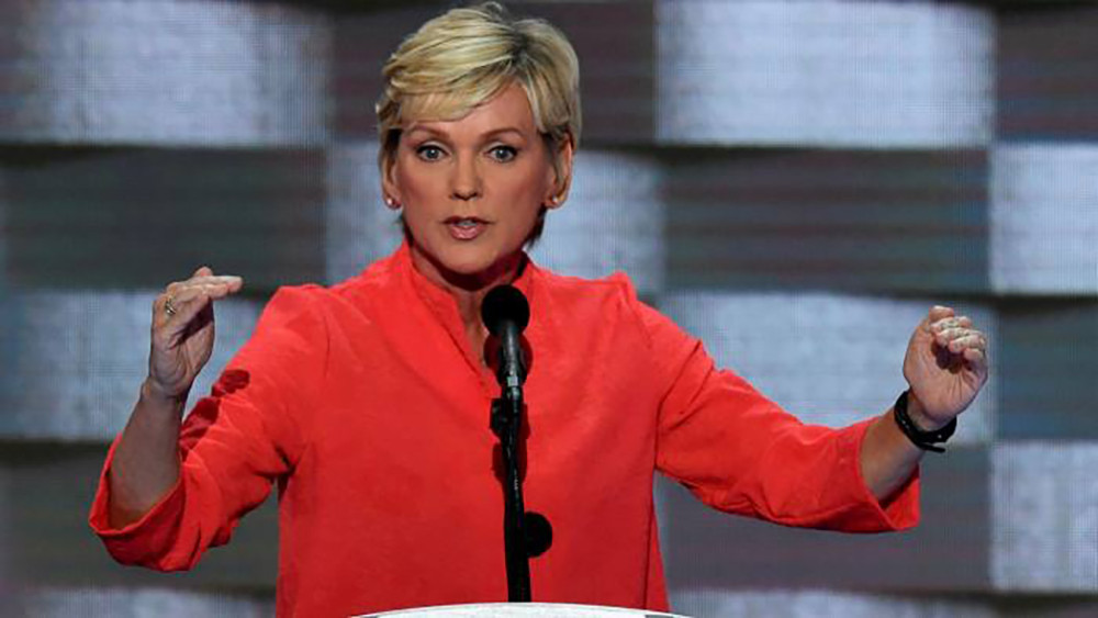 Chân dung bà Jennifer Granholm - ứng cử viên sáng giá cho vị trí Bộ trưởng Năng lượng Mỹ.      Ảnh: AFP-Getty