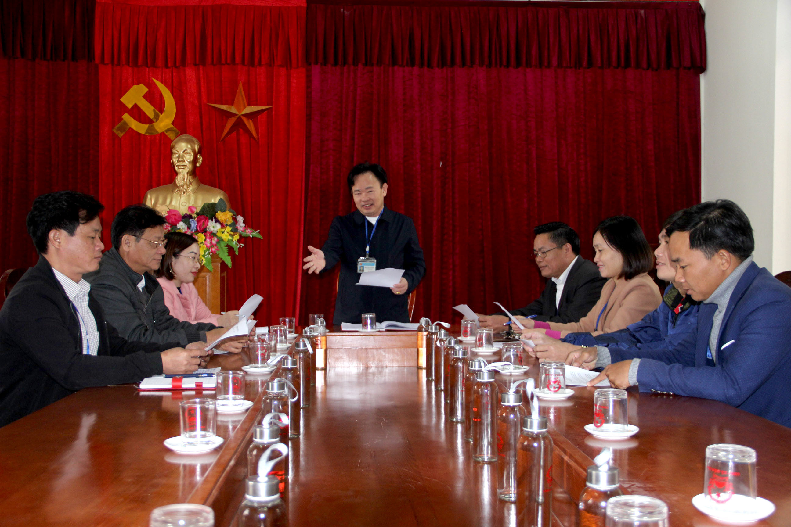 Chính quyền xã Diễn Hải xây dựng đề án NTM. Ảnh: Quang An