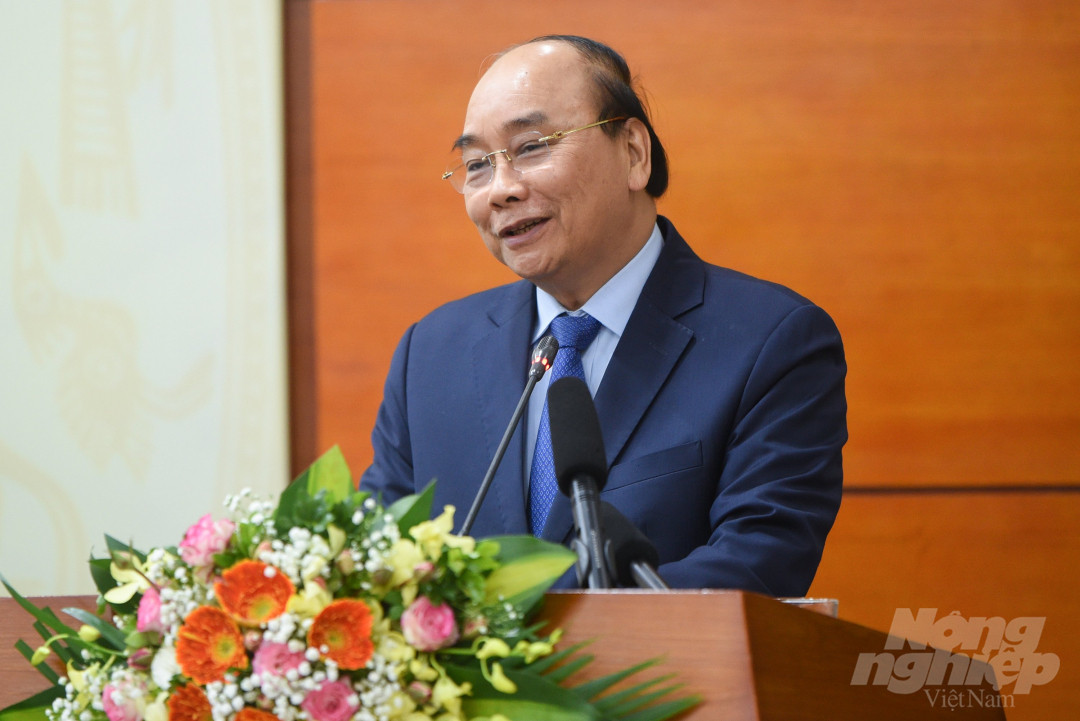 Thủ tướng Nguyễn Xuân Phúc phát biểu kết luận Hội nghị. Ảnh: Nongnghiep.vn