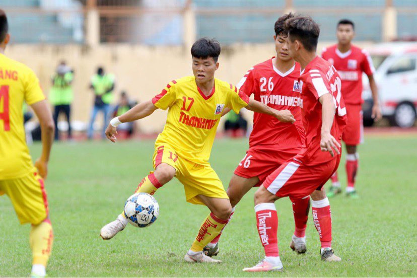 Tuyển thủ U19 Trần Mạnh Quỳnh là 1 trong 4 cầu thủ được lên thử việc tại V.League. Ảnh: BTC