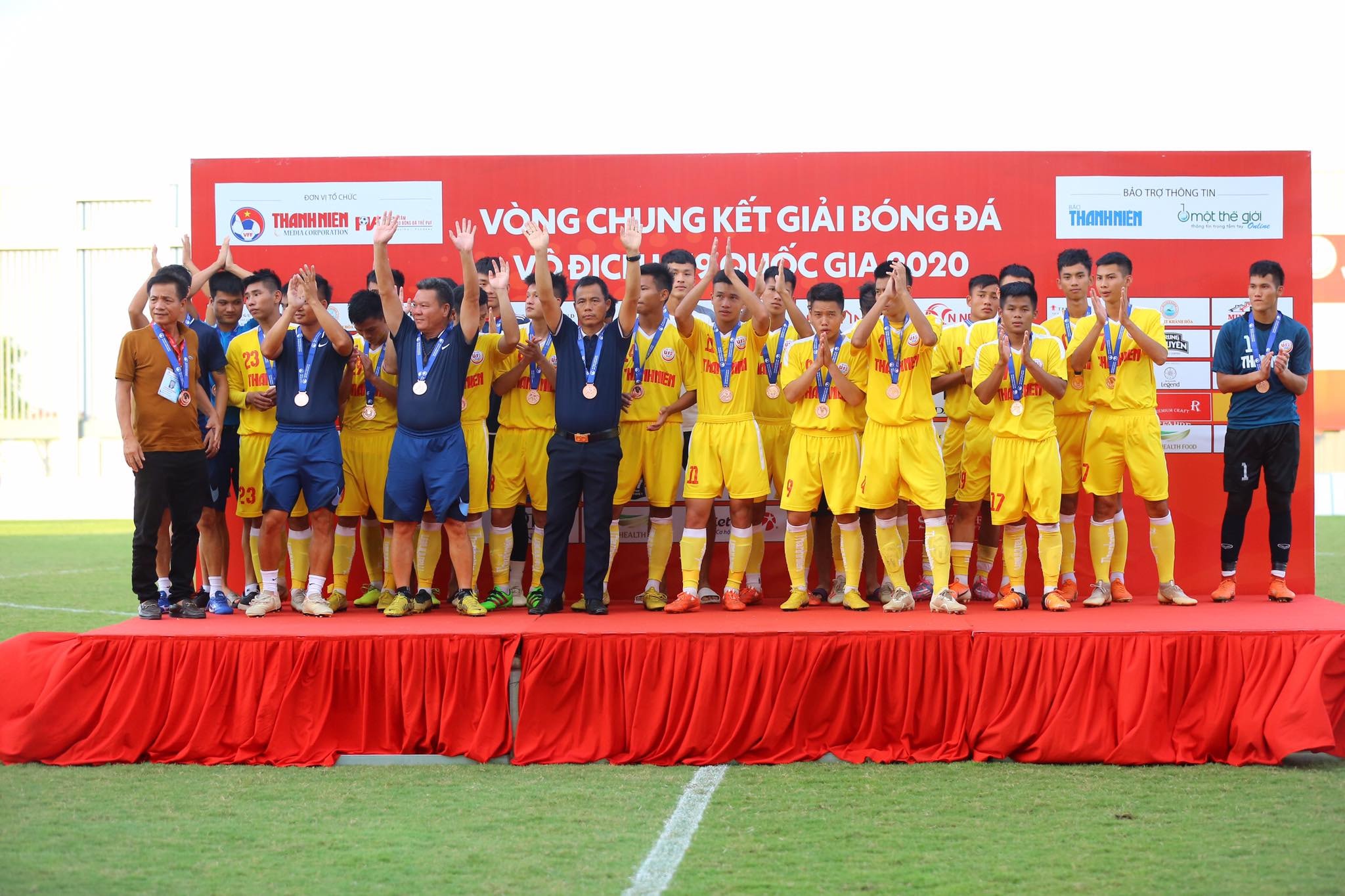 Năm nay đội U19 SLNA hy vọng sẽ đổi màu huy chương. Ảnh: TK