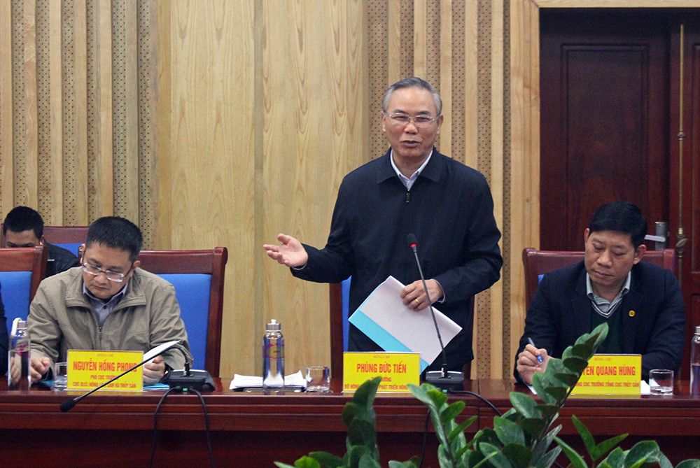 Thứ trưởng Bộ Nông nghiệp và PTNT Phùng Đức Tiến đề nghị Nghệ An tập trung vào những vấn đề mà EC sẽ quan tâm. Ảnh: Phú Hương