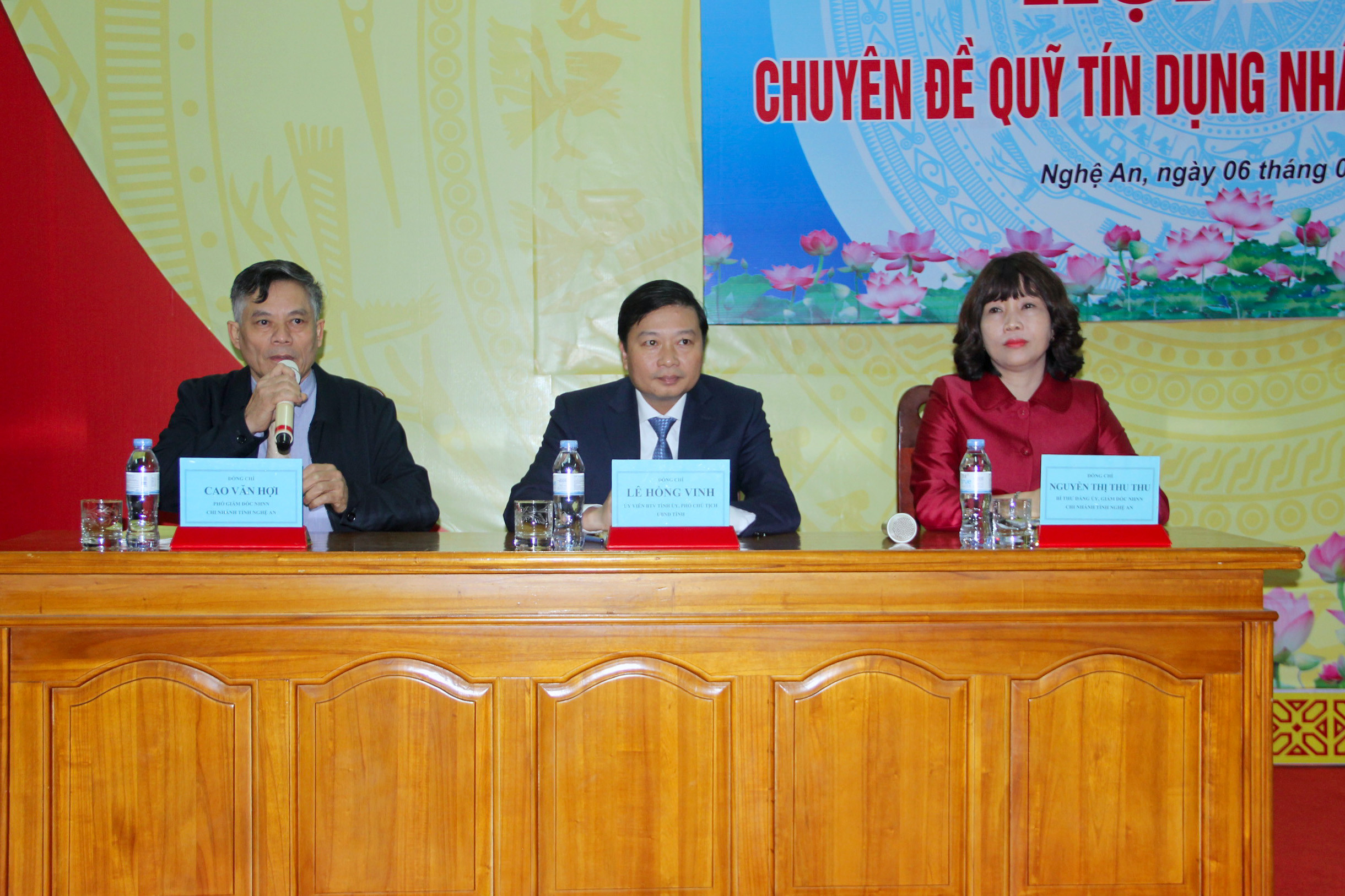 Đó là ý kiến chỉ đạo của phó chủ tịch UBND tỉnh Lê Hồng Vinh tại hội nghị chuyên đề Quỹ tín dụng nhân dân năm 2020 do Ngân hàng NN chi nhánh Nghệ An tổ chức chiều 6/1 tại thành phố Vinh.