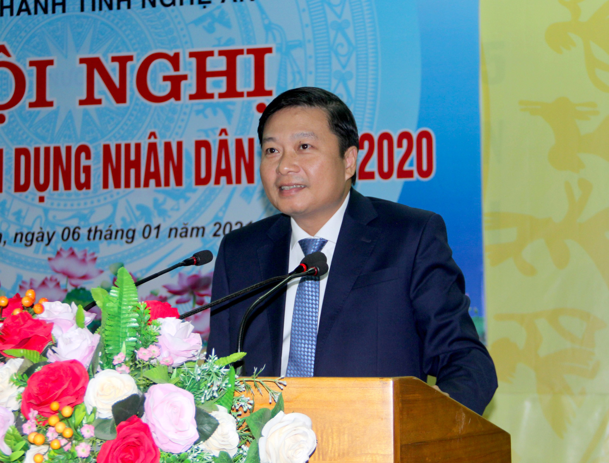Phó chủ tịch UBND tỉnh Lê Hồn Vinh phát biểu chỉ đạo hội nghị. Ảnh Quang An