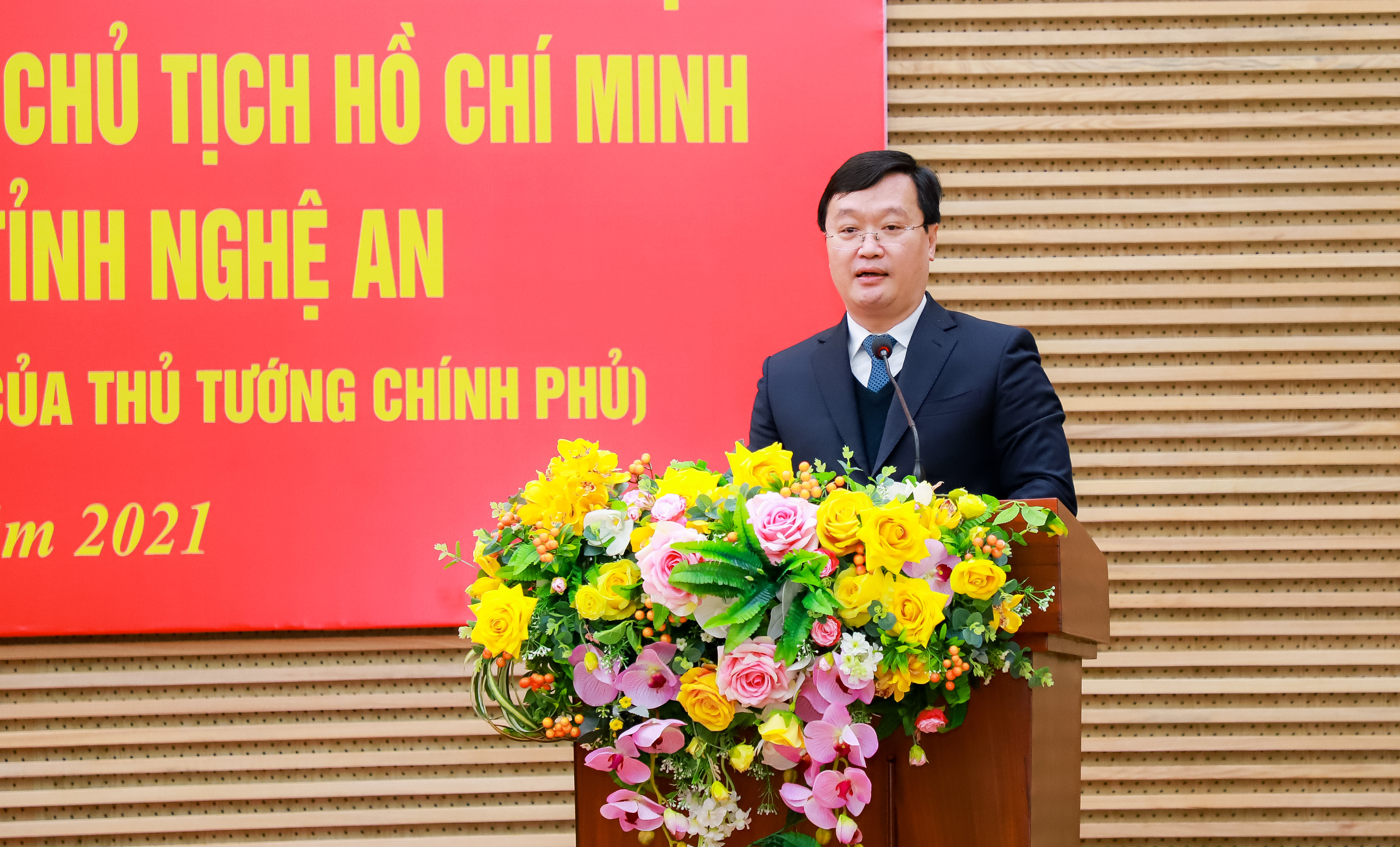 Đồng chí Nguyễn Đức Trung - Chủ tịch UBND tỉnh phát biểu tại Hội nghị. Ảnh: Phạm Bằng