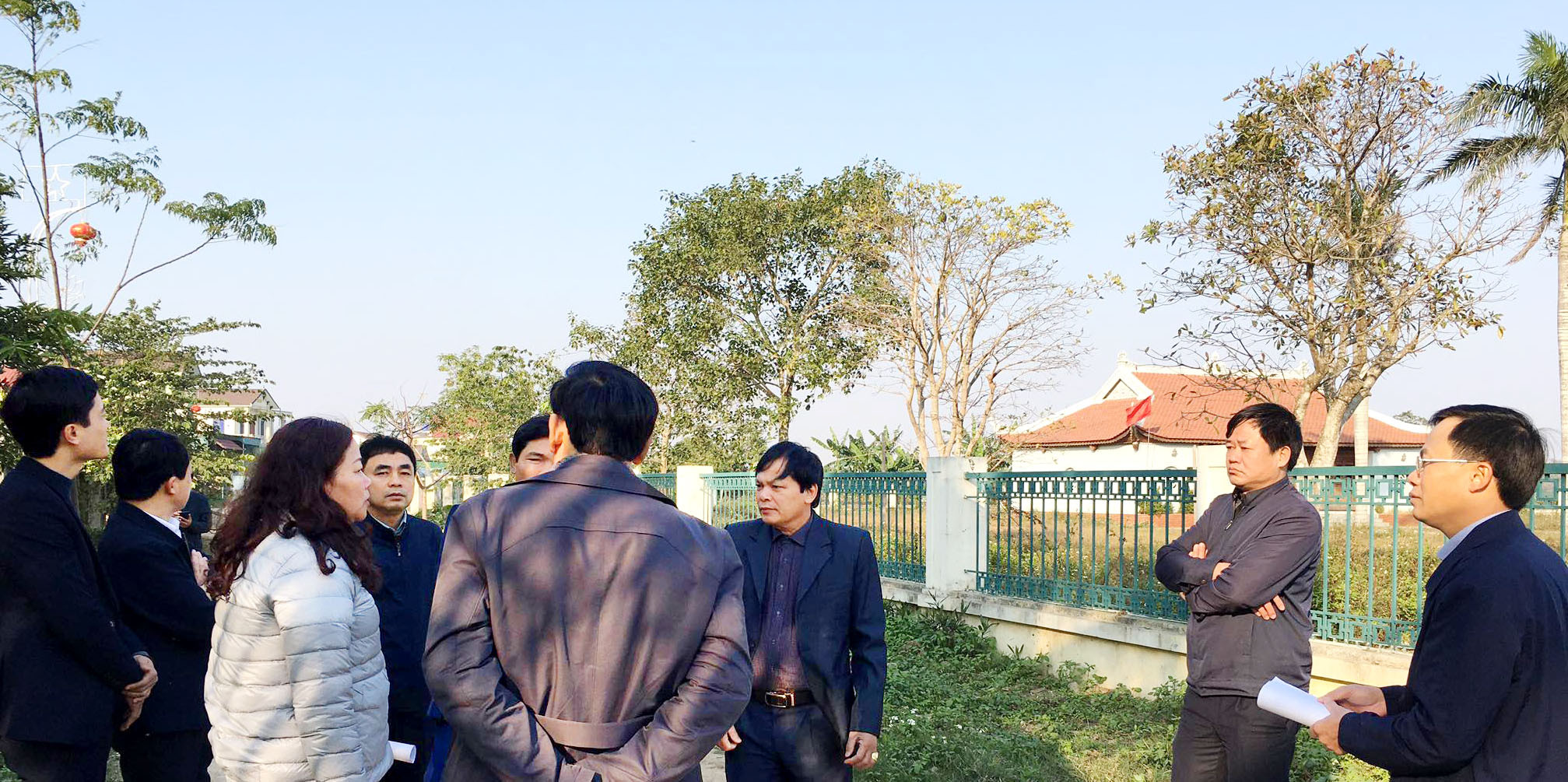 Chiều 13/1, đoàn công tác Ban Tuyên giáo Tỉnh ủy khảo sát tại Khu lưu niệm đồng chí Phùng Chí Kiên. Ảnh Quang Minh