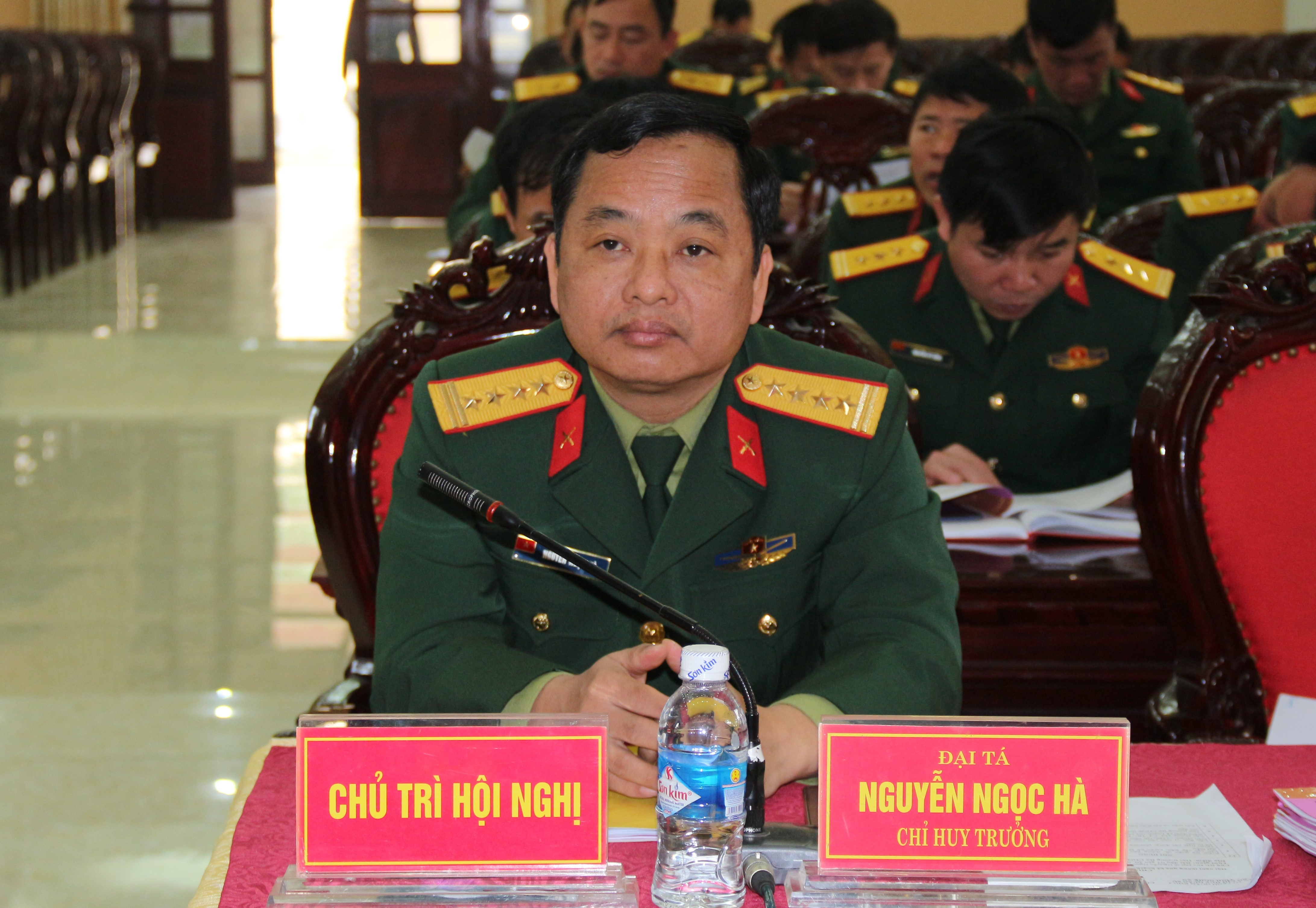 Đ/c Đại tá Nguyễn Ngọc Hà - Ủy viên Ban Thường vụ Tỉnh ủy, Chỉ huy trưởng Bộ CHQS tỉnh chủ trì Hội nghị.