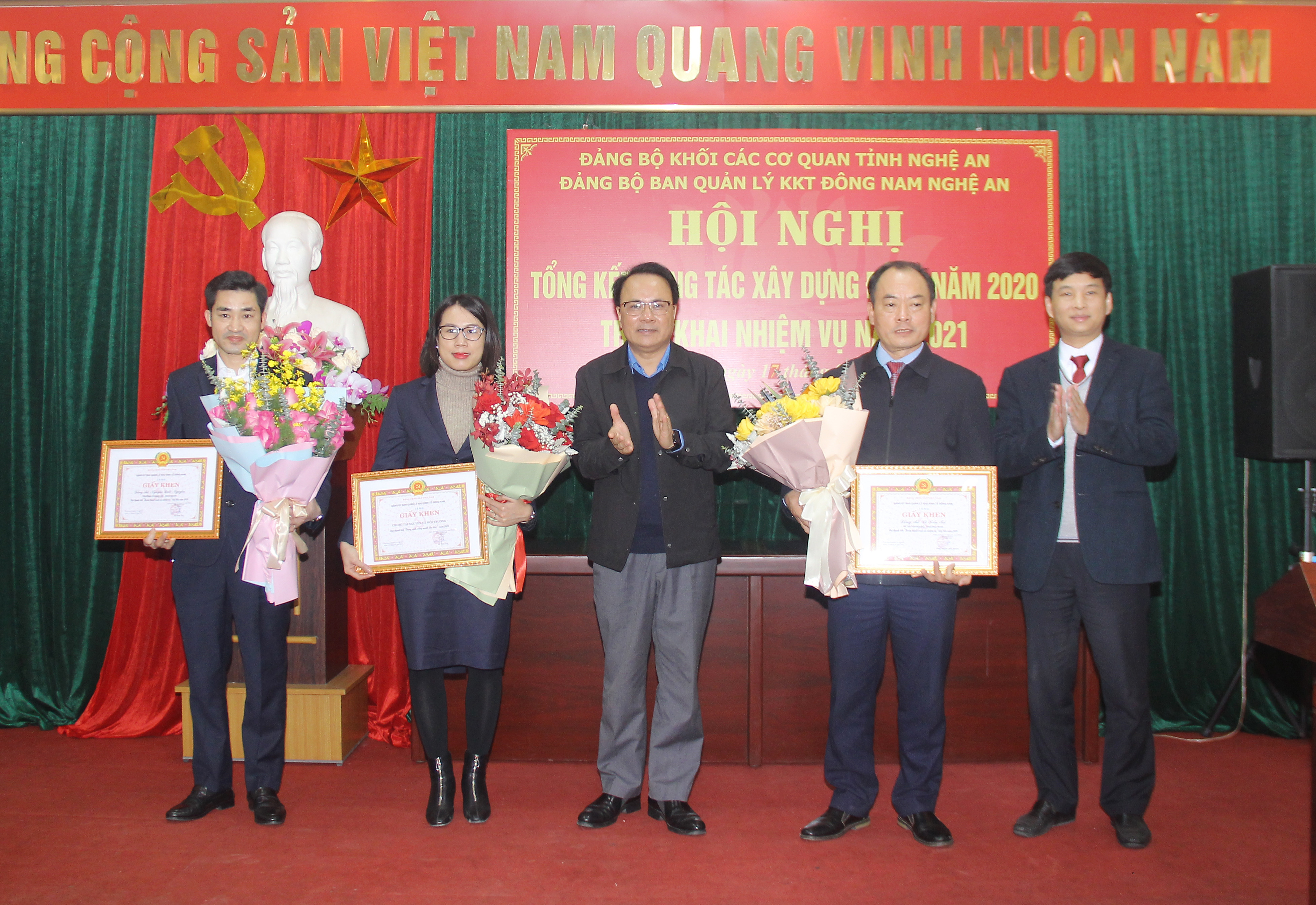Đồng chí Nguyễn Nam Đình - Ủy viên Ban Thường vụ Tỉnh ủy. Ảnh: Mai Hoa