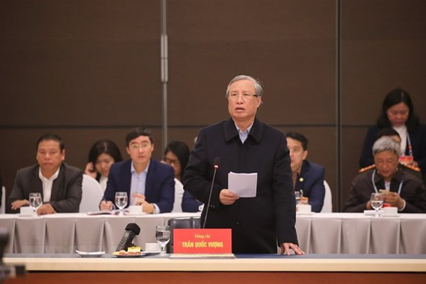 Đồng chí Trần Quốc Vượng, Ủy viên Bộ Chính trị, Thường trực Ban Bí thư chủ trì họp rút kinh nghiệm công tác chuẩn bị. (Ảnh: Dương Giang/TTXVN)