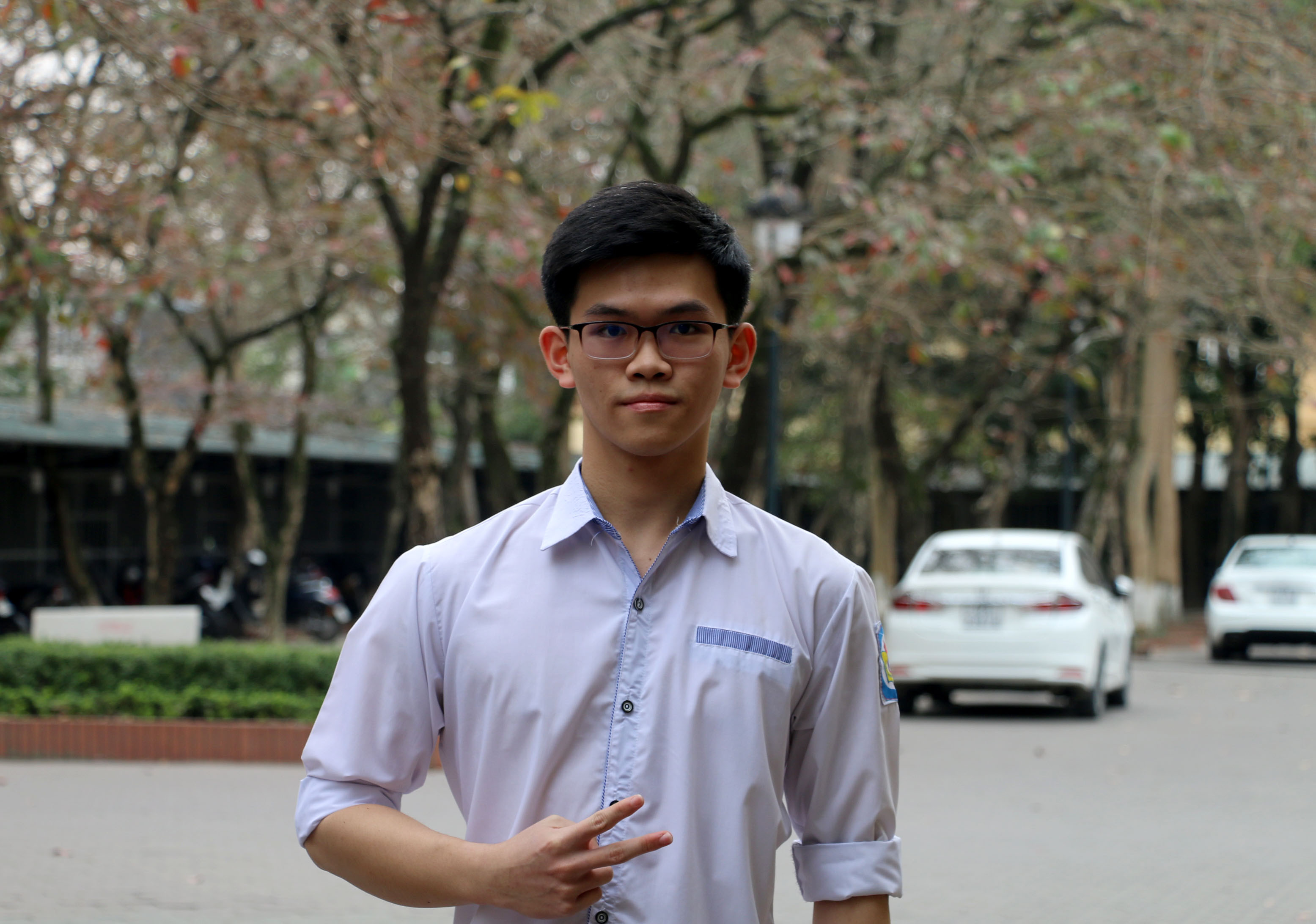 Dù là học sinh giỏi nhưng Nguyễn Việt Anh là một học sinh năng động, tham gia nhiều câu lạc bộ và có thể chơi nhiều môn thể thao. Ảnh: MH