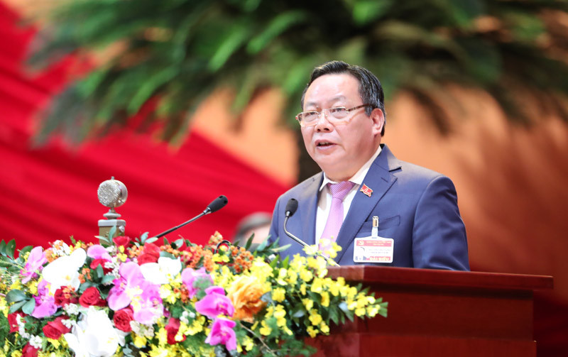 Phó Bí thư Thành ủy Hà Nội Nguyễn Văn Phong tham luận tại Đại hội. Ảnh: hanoimoi.vn