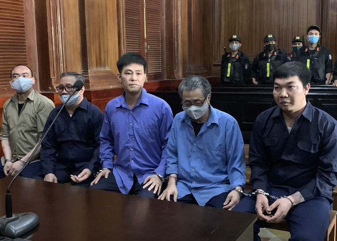 Các bị cáo trước giờ tuyên án. Ảnh: Dương Trang.