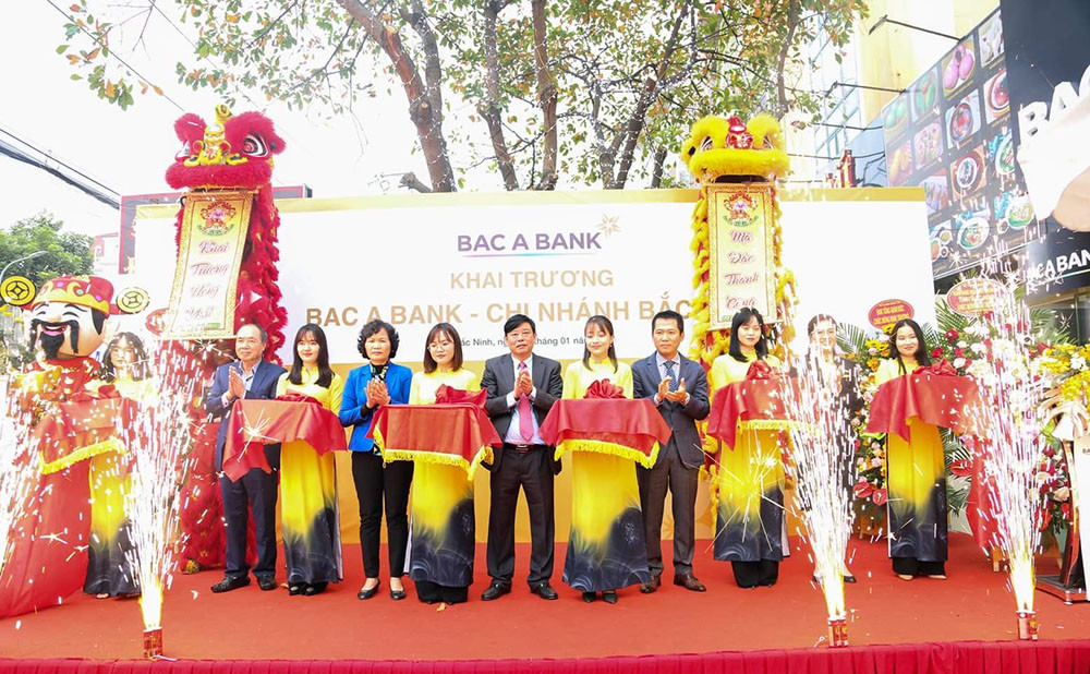 Lễ cắt băng khánh thành BAC A BANK chi nhánh Bắc Ninh. Ảnh: P.V