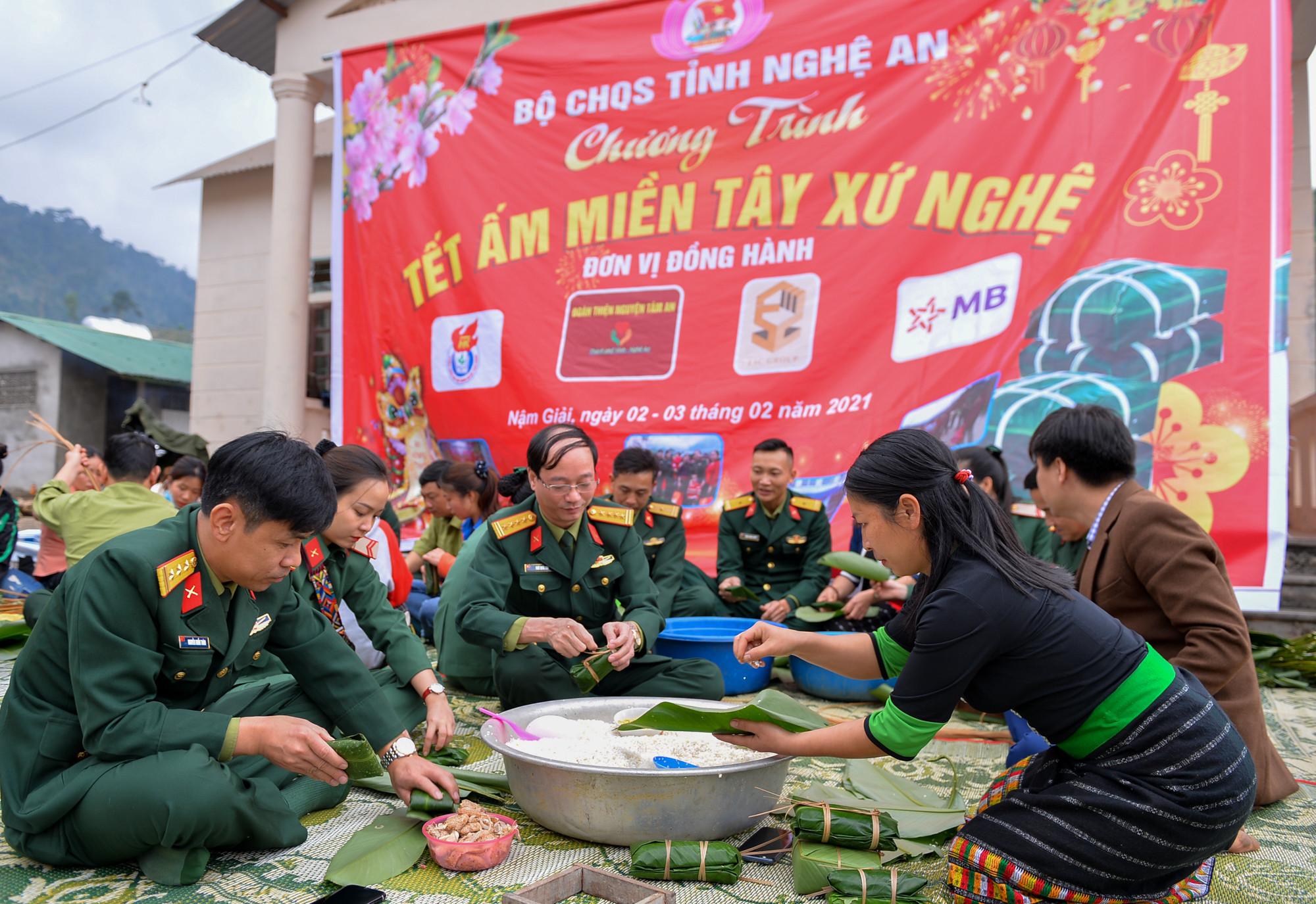 Nậm Giải là một xã biên giới đặc biệt khó khăn của huyện Quế Phong. Từ năm 2012, xã Nậm Giải được Bộ chỉ huy Quân sự tỉnh hỗ trợ trong công tác xóa đói giảm nghèo, xây dựng nông thôn mới, phát triển kinh tế.