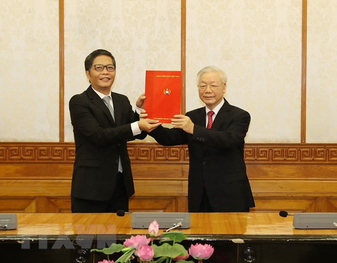 Tổng Bí thư, Chủ tịch nước Nguyễn Phú Trọng trao Quyết định 