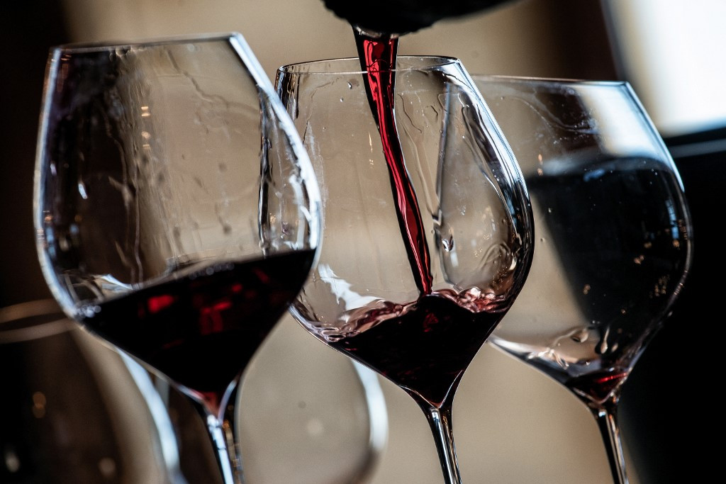 Rượu vang đỏ của Pháp là một trong những mặt hàng bị Mỹ áp thuế 25% có hiệu lực từ ngày 12/1. Ảnh: AFP