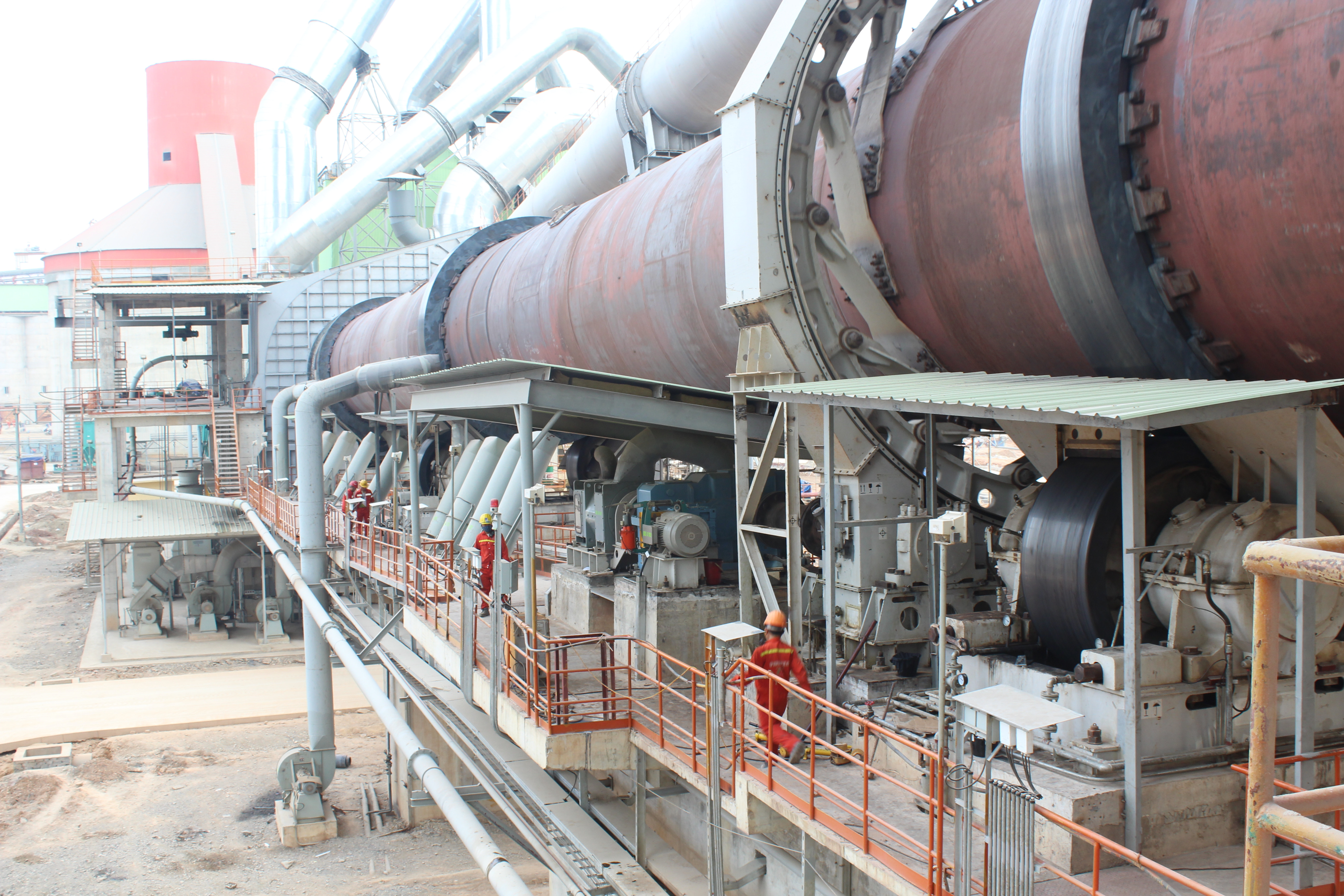 Một dây chuyền sản xuất Clinker tại Nhà máy xi măng Đô Lương - thuộc Công ty CP Xi măng Sông Lam. Ảnh Nguyên Nguyên
