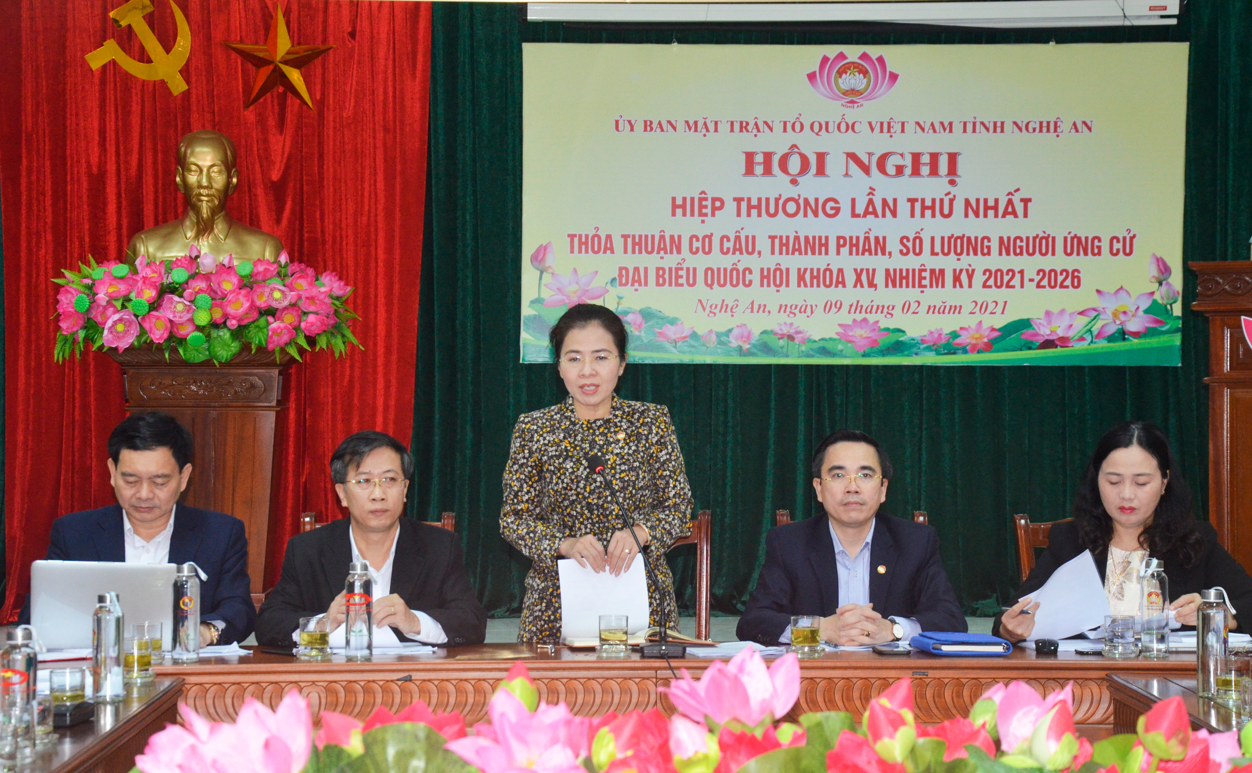 Chủ tịch Ủy ban MTTQ tỉnh Võ Thị Minh Sinh kết luận hội nghị. Ảnh: Thanh Lê