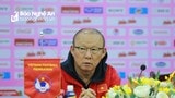 HLV Park Hang-seo than thở chuyện V.League 'sính ngoại'