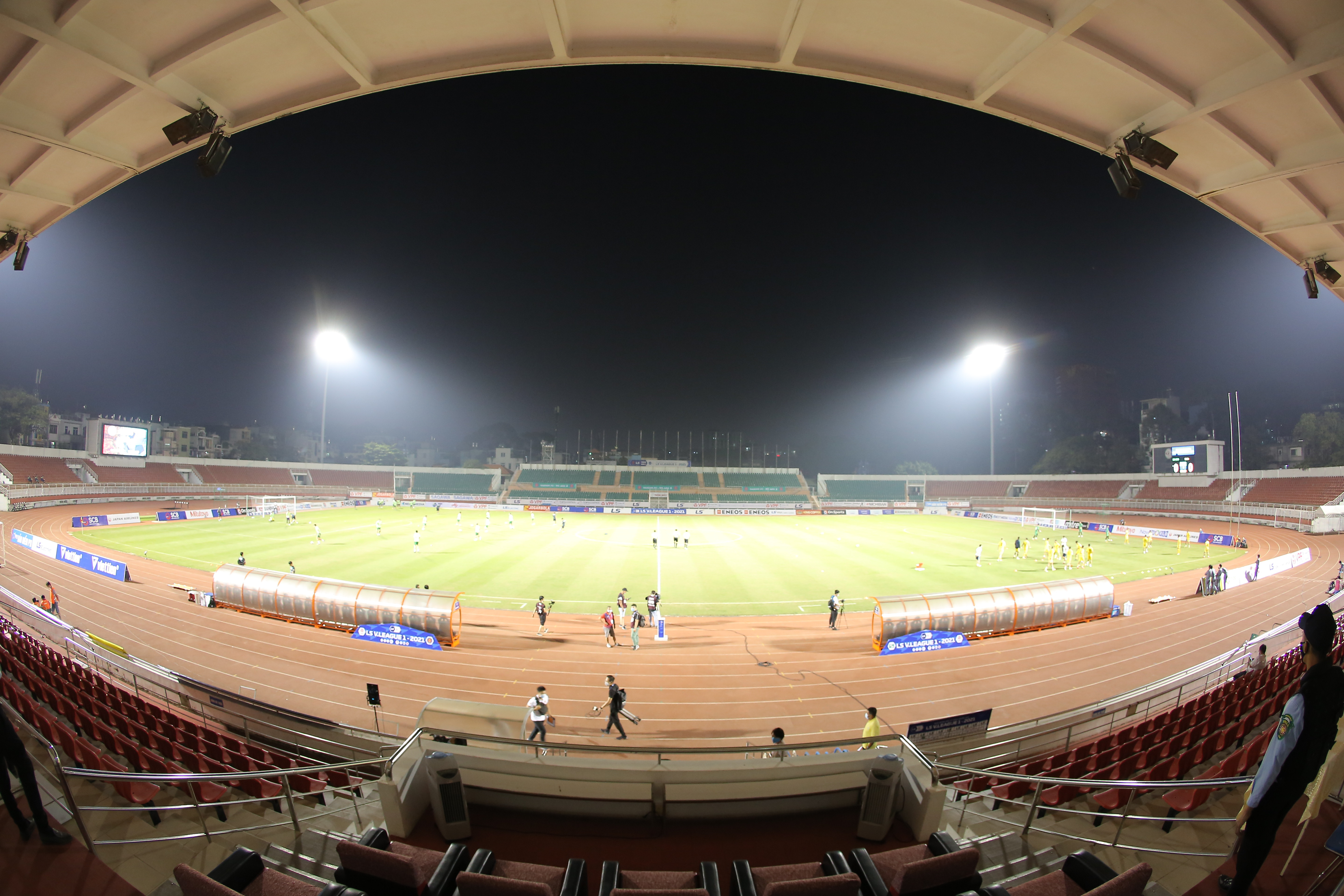 Liên đoàn bóng đá Việt Nam vừa ra thông báo về việc ban hành văn bản hướng dẫn công tác tổ chức thi đấu các giải Bóng đá quốc gia trong thời gian dịch bệnh. Ảnh: VPF