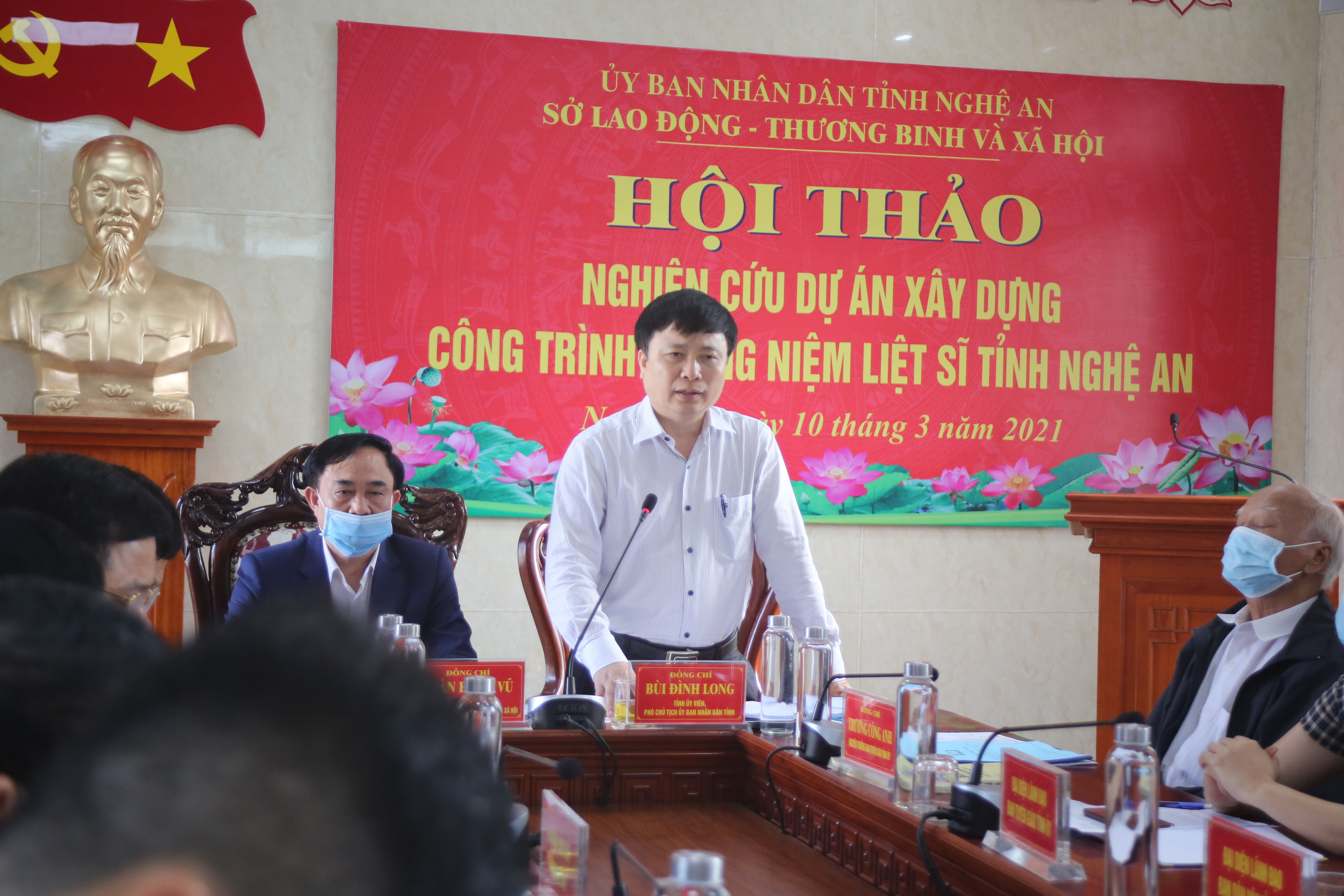 Phó Chủ tịch UBND tỉnh Bùi Đình Long kết luận tai Hội thảo. Ảnh: Thanh Nga