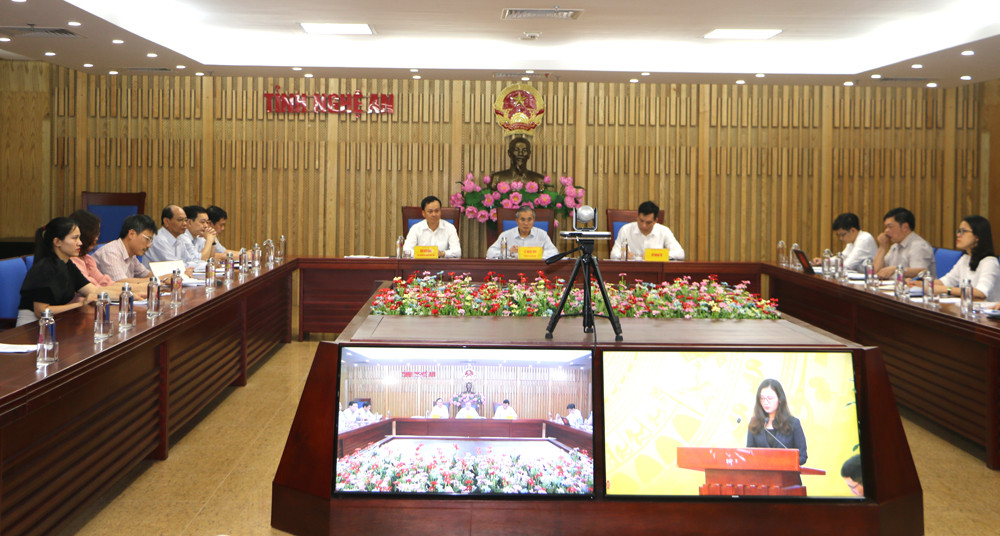 Toàn cảnh hội nghị giao ban trực tuyến về công tác viện trợ phi chính phủ năm 2020 và định hướng 2021 do UBND tỉnh tổ chức. Ảnh: Nguyễn Hải